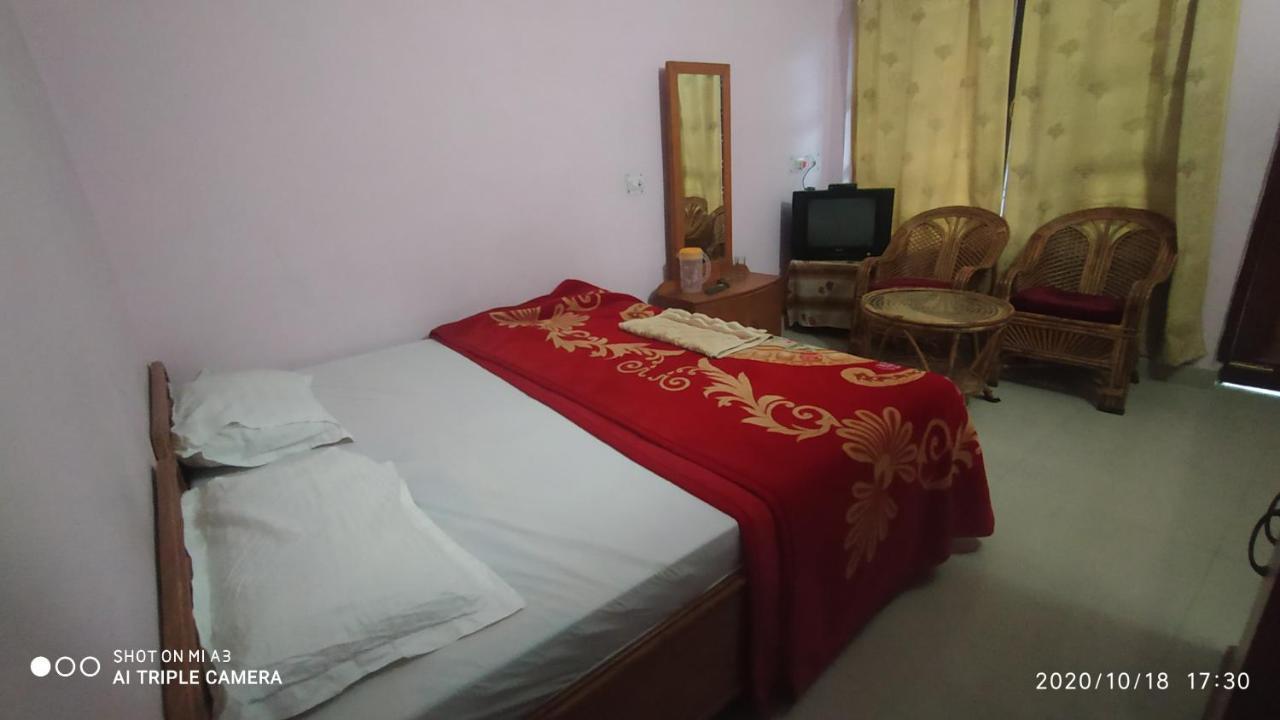 Hotel Himalayan Inn Uttarkāshi Екстериор снимка