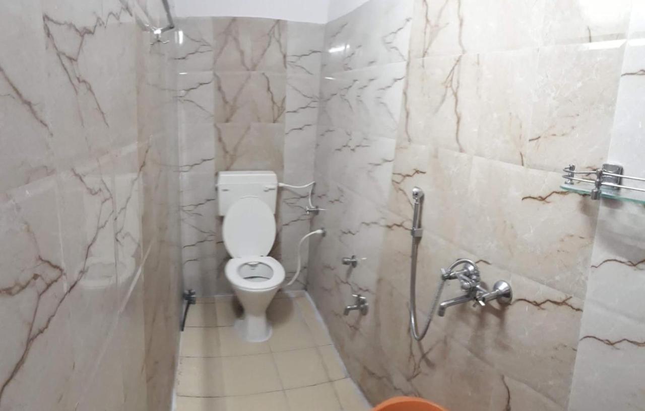 Hotel Himalayan Inn Uttarkāshi Екстериор снимка